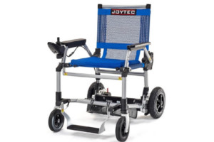 Fotografía de silla de ruedas de la marca Joytec, en color azul